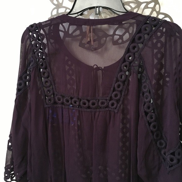 Peace & Pearls Eyelet Embroidered Purple Tunic S - Picture 10 of 15